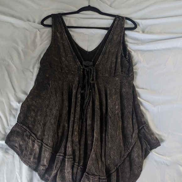 Asymmetrical Top - Picture 2 of 3